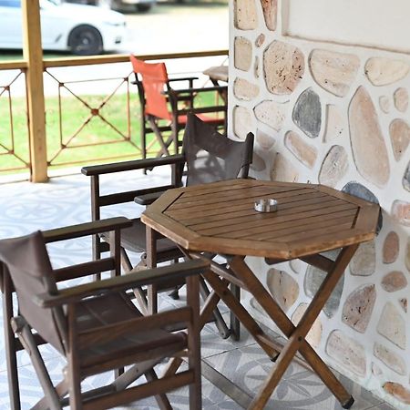 Guesthouse Agnandi Káto Loutrákion Exterior foto